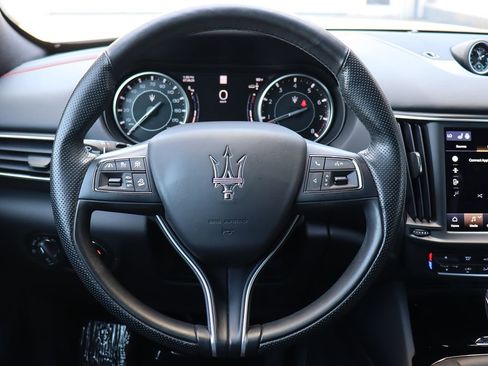 Used 2022 Maserati Levante Modena image 93