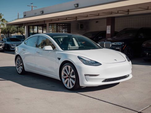 Used 2019 Tesla Model 3 Long Range AWD/4WD image 3