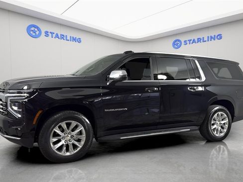 Certified 2025 Chevrolet Suburban Premier image 2