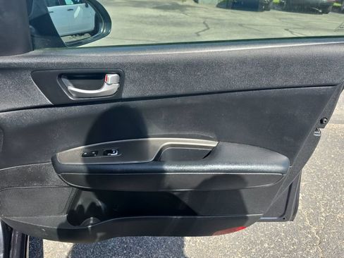 Used 2020 Kia Optima SE FWD image 15