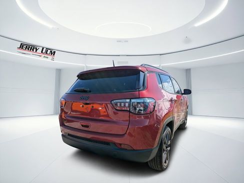 New 2026 Jeep Compass Latitude w/ Sun and Sound Group image 31