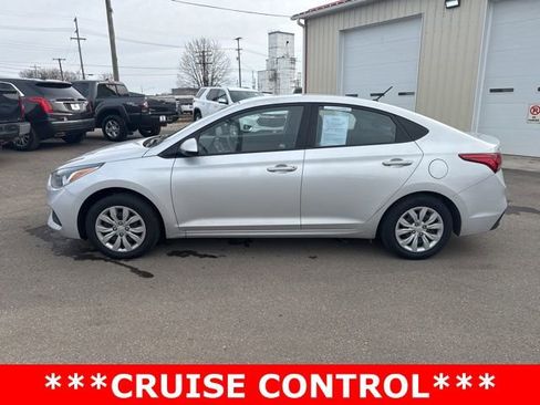 Used 2021 Hyundai Accent SE image 6
