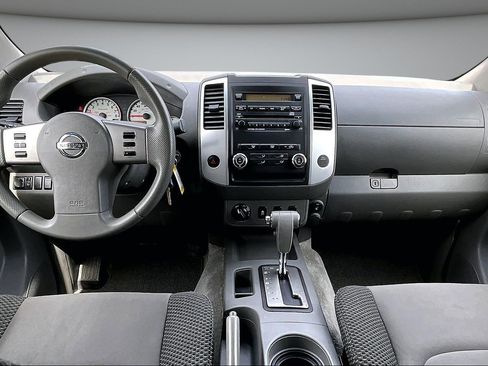 Used 2012 Nissan Frontier SV w/ Sport Appearance Pkg AWD/4WD image 8