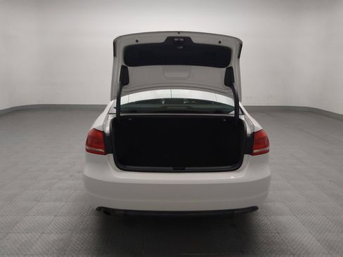 Used 2013 Volkswagen Passat 2.5 SE image 29