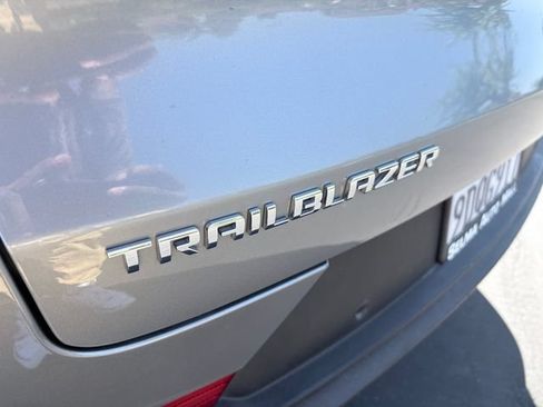 Used 2023 Chevrolet TrailBlazer LS FWD image 24