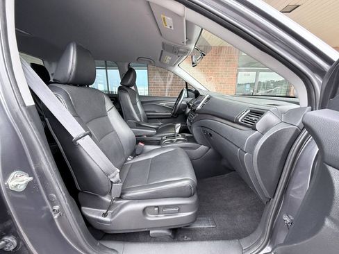 Used 2017 Honda Ridgeline RTL-T image 15
