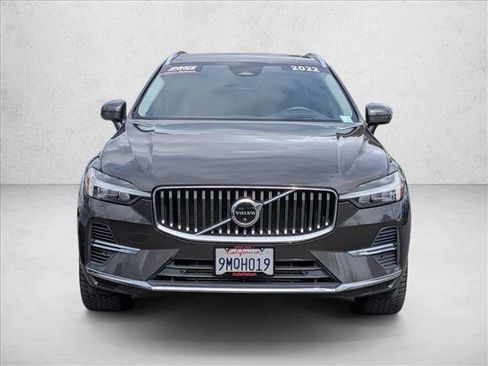 Used 2022 Volvo XC60 T8 Inscription Expression w/ Advanced Package AWD/4WD image 2