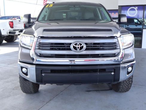 Used 2015 Toyota Tundra SR5 w/ SR5 Upgrade Package RWD image 12