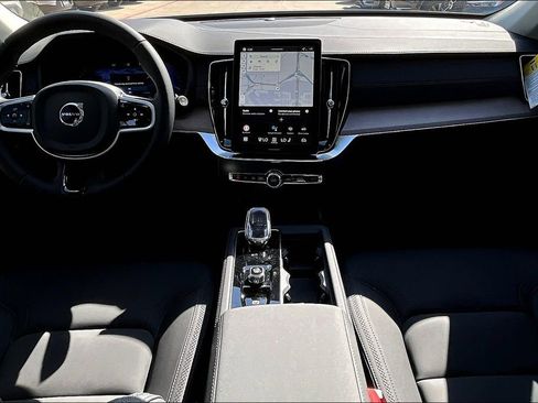 New 2026 Volvo XC90 B5 Plus image 9