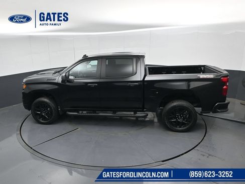 Used 2025 Chevrolet Silverado 1500 Custom Trail Boss w/ Turbomax Blackout Package AWD/4WD image 46