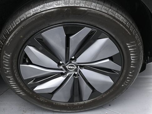 Used 2023 Nissan Ariya AWD image 38