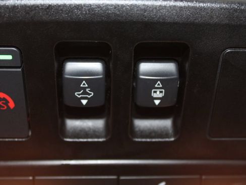 Used 2023 Nissan Rogue SV w/ SV Premium B Package AWD/4WD image 49