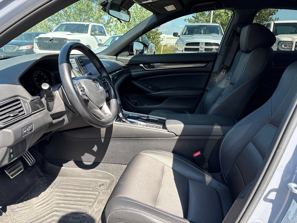 Used 2022 Honda Accord Sport image 8