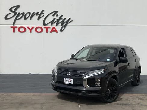 Used 2023 Mitsubishi Outlander Sport LE image 1