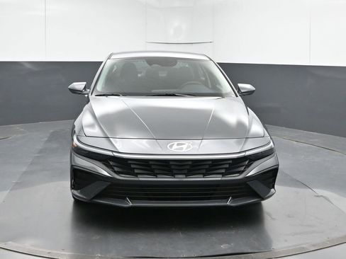 New 2026 Hyundai Elantra SE image 8