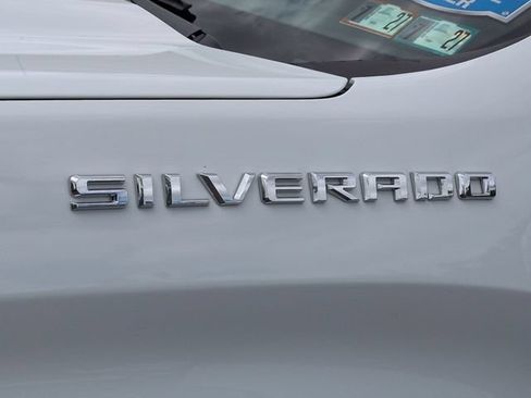 Used 2023 Chevrolet Silverado 1500 LT AWD/4WD image 34