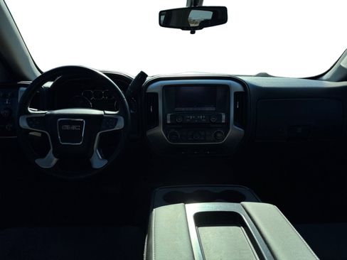 Used 2018 GMC Sierra 1500 SLE w/ SLE Value Package image 12