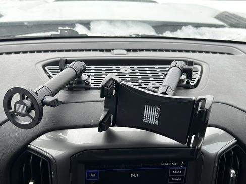 Used 2025 Chevrolet Silverado 2500 Custom w/ Custom Value Package image 26