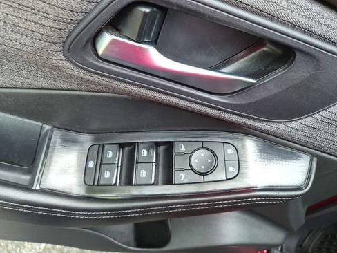 Used 2023 Nissan Rogue SV AWD/4WD image 17