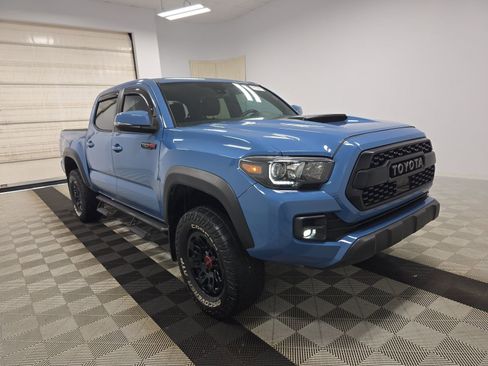 Used 2018 Toyota Tacoma TRD Pro AWD/4WD image 2