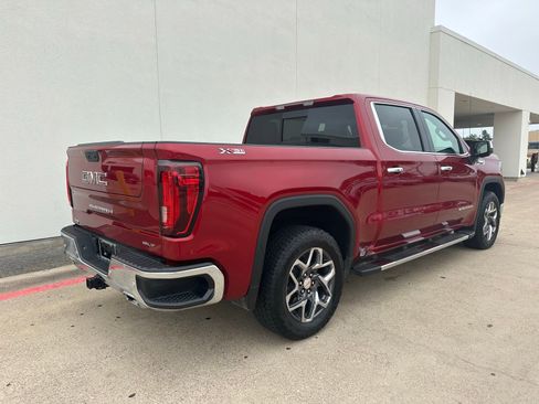Used 2025 GMC Sierra 1500 SLT AWD/4WD image 9