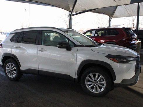 New 2026 Toyota Corolla Cross LE image 18