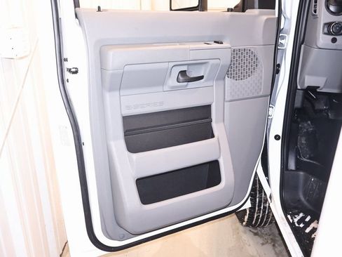 New 2026 Ford E-450 and Econoline 450 Super Duty w/ Power Equipment Group image 10