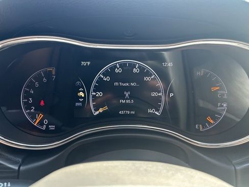 Used 2020 Jeep Grand Cherokee Limited w/ Premium Lighting Group image 19