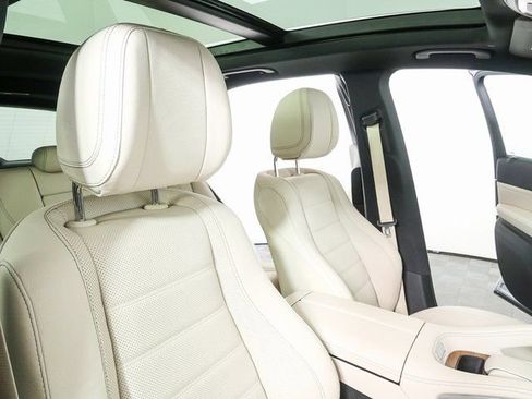 Used 2024 Mercedes-Benz GLE 450 4MATIC image 24