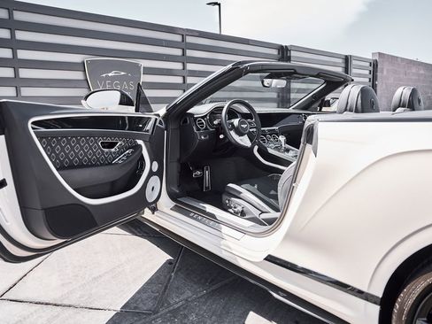 Used 2024 Bentley Continental GT Speed AWD/4WD image 29