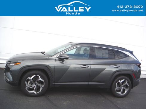 Used 2023 Hyundai Tucson Limited w/ Cargo Package AWD/4WD image 2