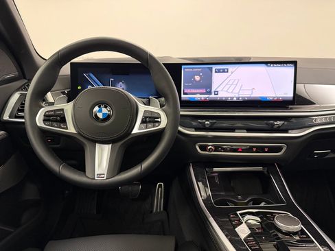 Used 2026 BMW X5 xDrive40i w/ M Sport Package AWD/4WD image 29