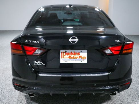 Used 2023 Nissan Altima 2.5 SL FWD image 8