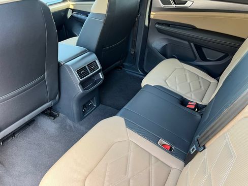 New 2026 Volkswagen Atlas Cross Sport SE AWD/4WD image 30