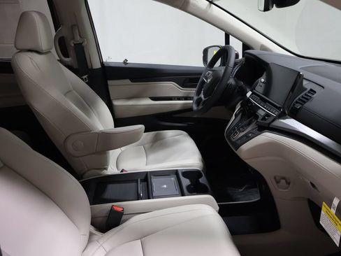 New 2027 Honda Odyssey EX-L image 17