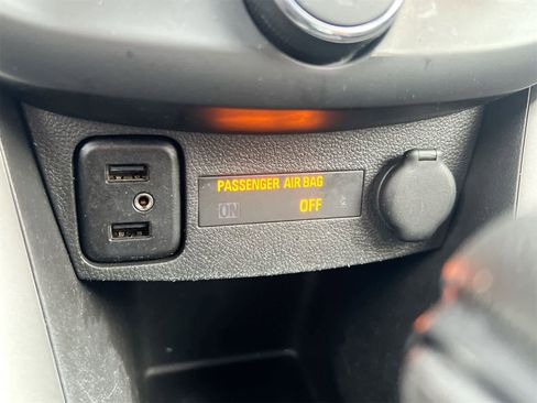 Used 2017 Chevrolet Trax LT w/ LT Convenience Package image 32