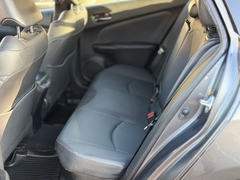 Used 2022 Toyota Prius Limited image 13