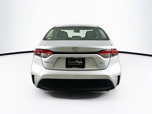 Used 2024 Toyota Corolla LE image 30