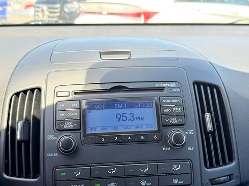 Used 2012 Hyundai Elantra SE image 27