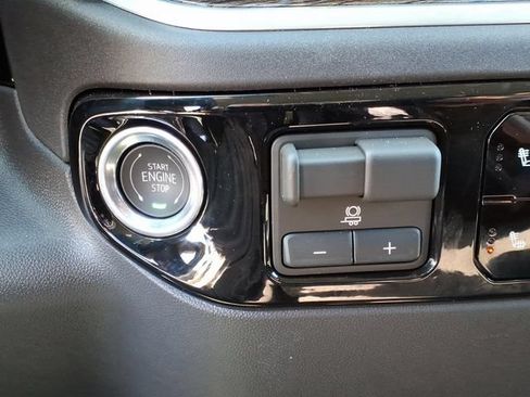 New 2026 GMC Sierra 1500 Elevation AWD/4WD image 17