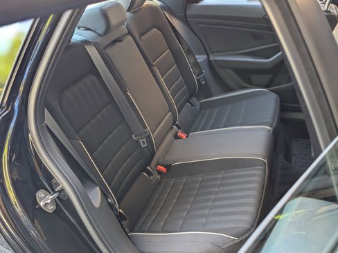 Used 2024 Volkswagen Jetta Sport image 19