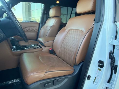 Used 2023 INFINITI QX80 Sensory w/ Cargo Package AWD/4WD image 12