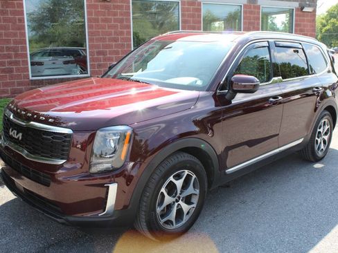 Used 2022 Kia Telluride EX w/ Towing Package AWD/4WD image 2