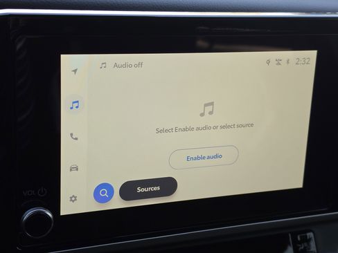 Used 2025 Toyota Camry SE image 19