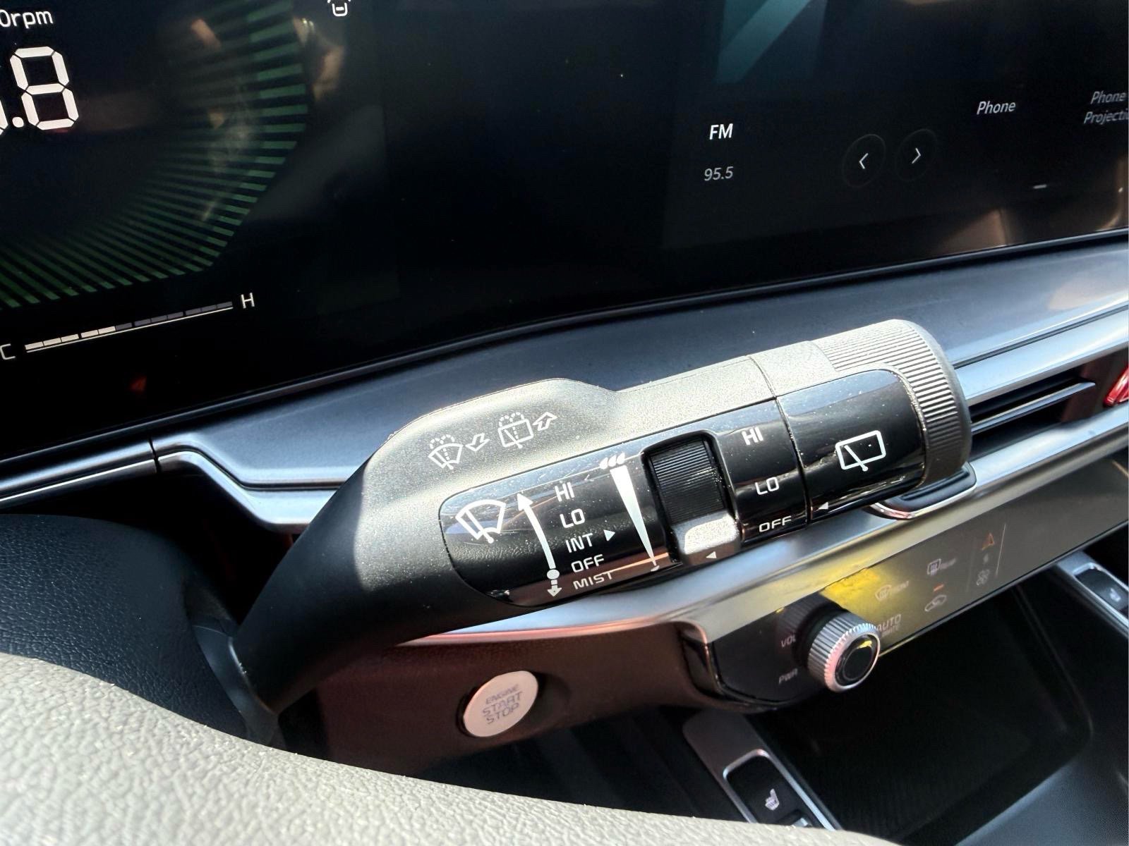 Used 2025 Kia Sorento X-Line EX AWD/4WD image 29
