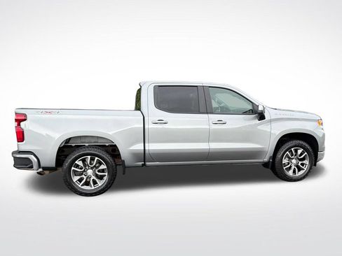 Used 2024 Chevrolet Silverado 1500 LT AWD/4WD image 7