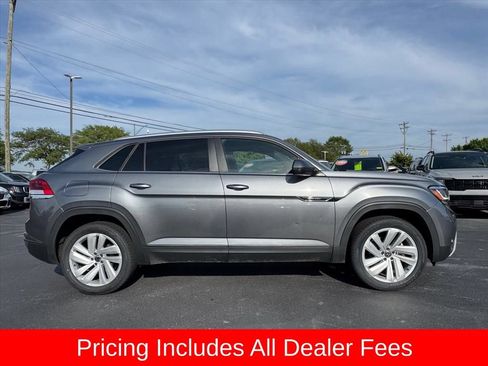 Used 2023 Volkswagen Atlas Cross Sport SE FWD image 2