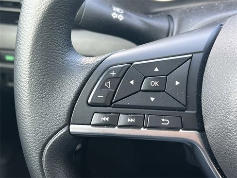 Certified 2025 Nissan Sentra SV image 12