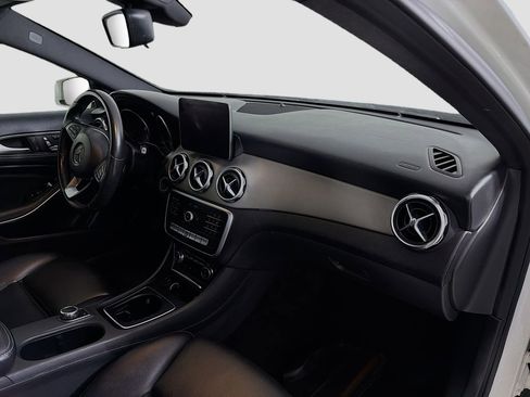 Used 2019 Mercedes-Benz GLA 250 image 25