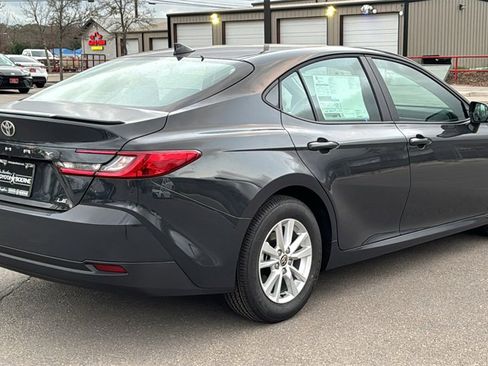 New 2026 Toyota Camry LE image 9